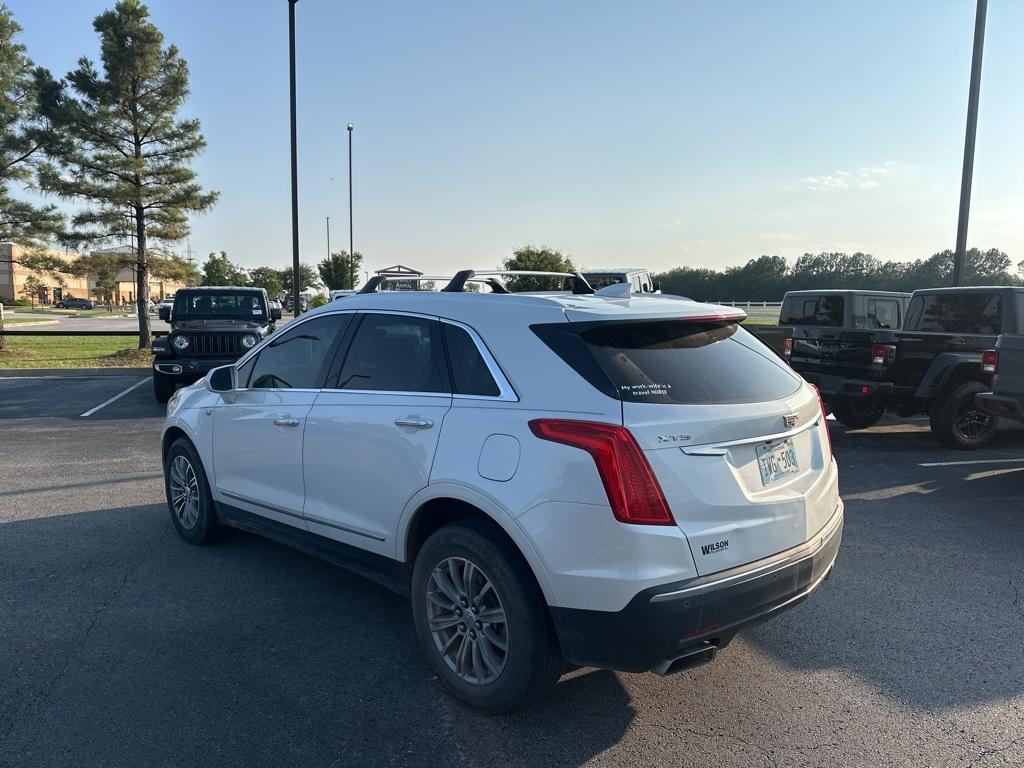 used 2017 Cadillac XT5 car, priced at $10,989