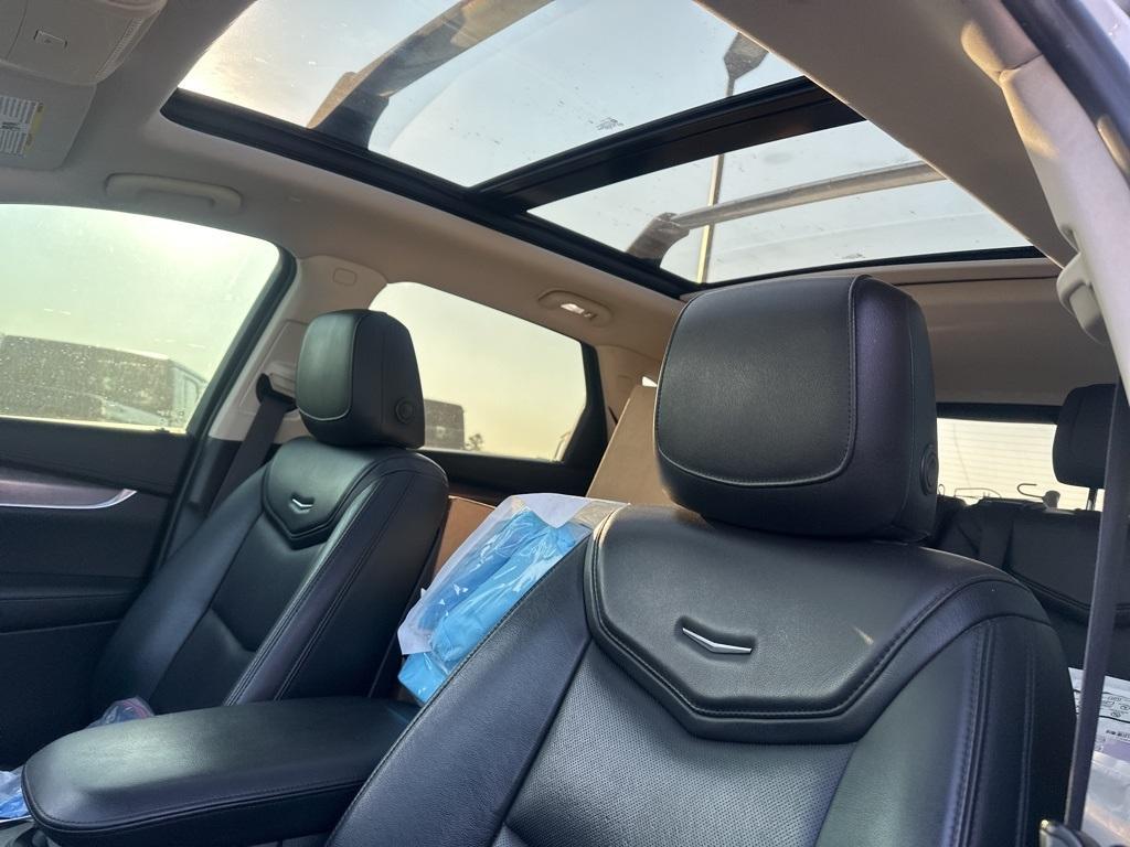 used 2017 Cadillac XT5 car, priced at $10,989