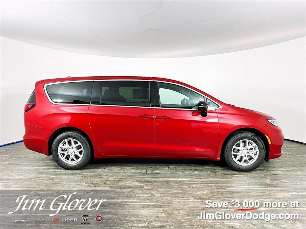 new 2026 Chrysler Pacifica car, priced at $39,433