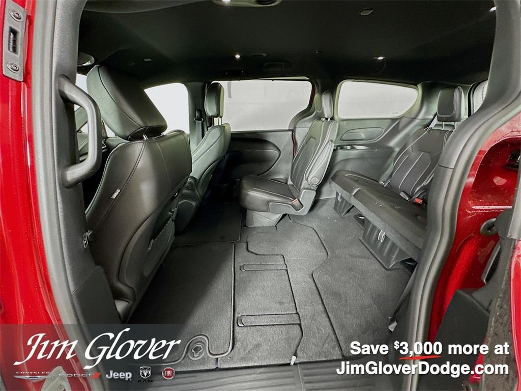 new 2026 Chrysler Pacifica car, priced at $39,433