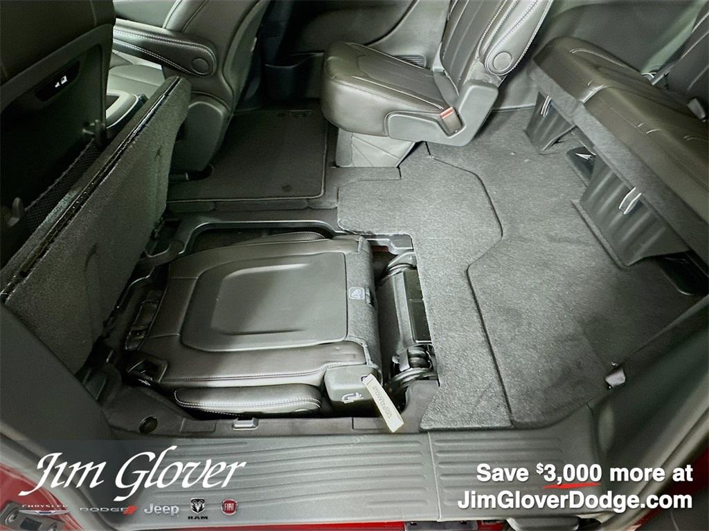 new 2026 Chrysler Pacifica car, priced at $39,433
