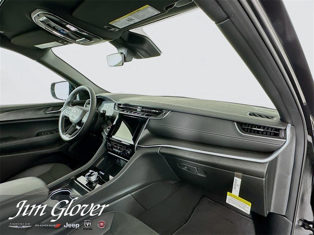 new 2025 Jeep Grand Cherokee L car, priced at $43,301