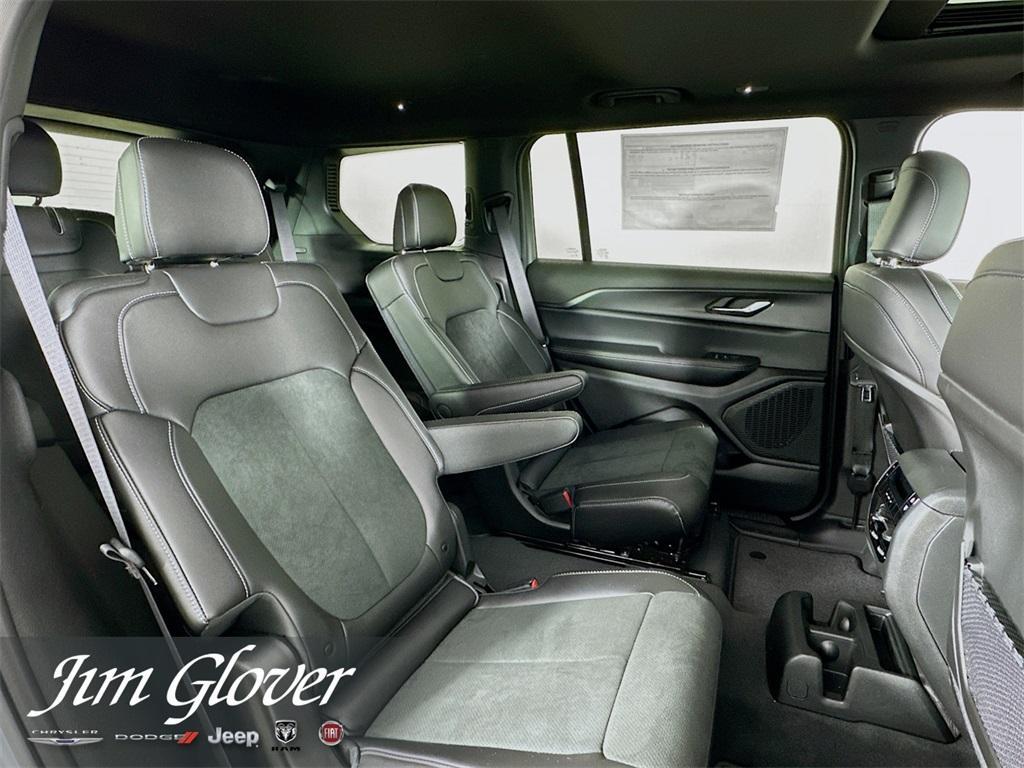 new 2025 Jeep Grand Cherokee L car, priced at $43,575