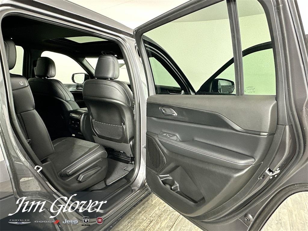 new 2025 Jeep Grand Cherokee L car, priced at $42,934