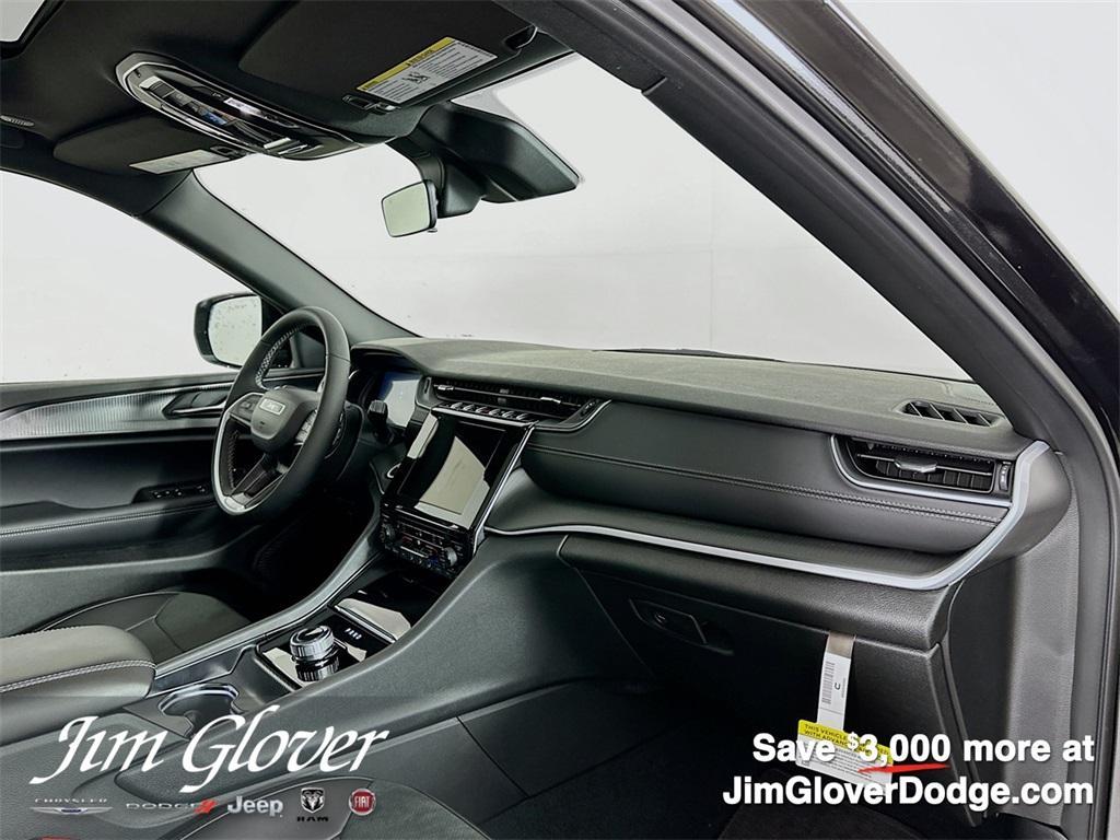 new 2025 Jeep Grand Cherokee L car, priced at $39,934
