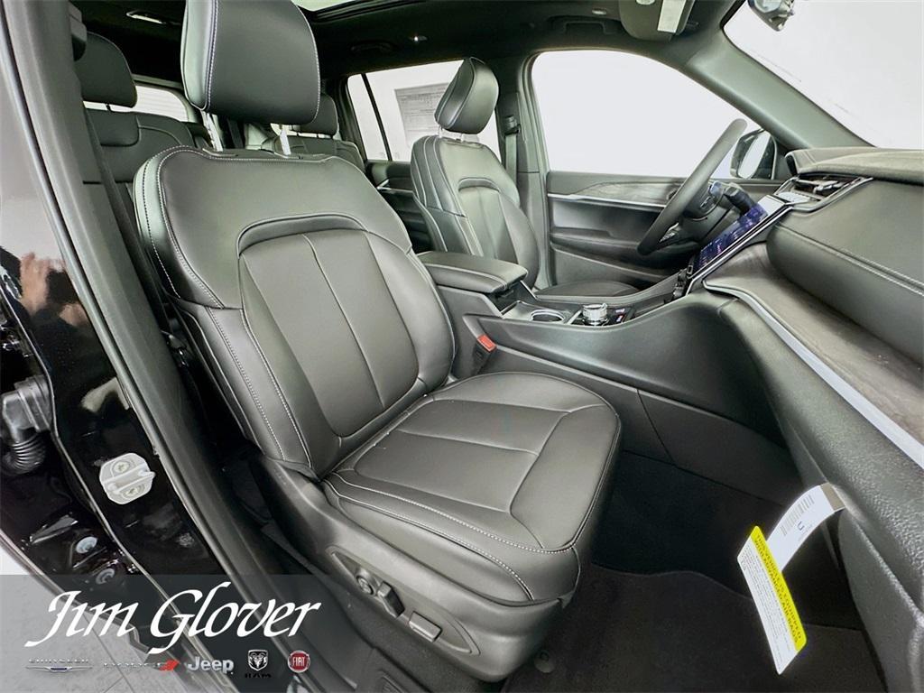 new 2025 Jeep Grand Cherokee L car, priced at $45,790