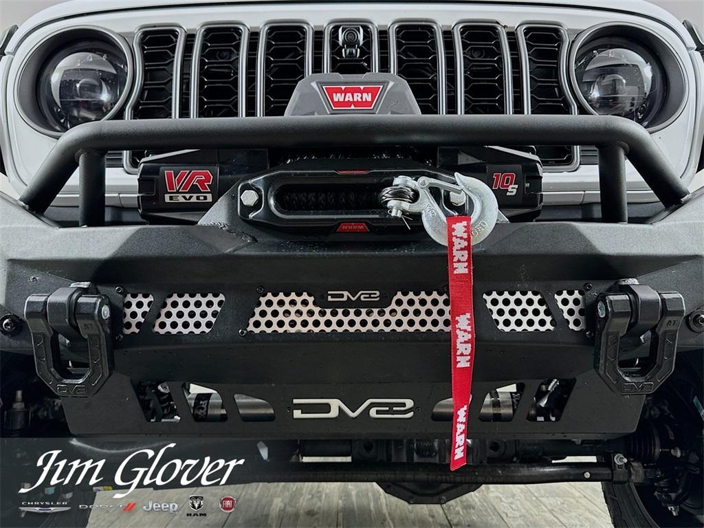 new 2025 Jeep Gladiator car, priced at $70,815