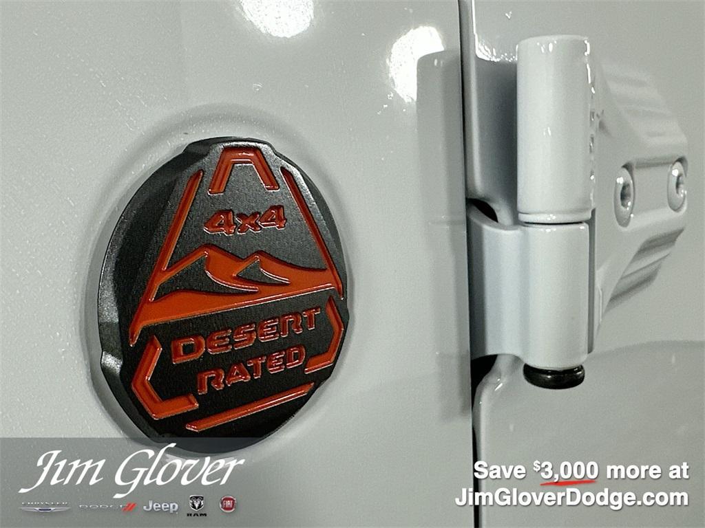 new 2025 Jeep Gladiator car, priced at $70,908
