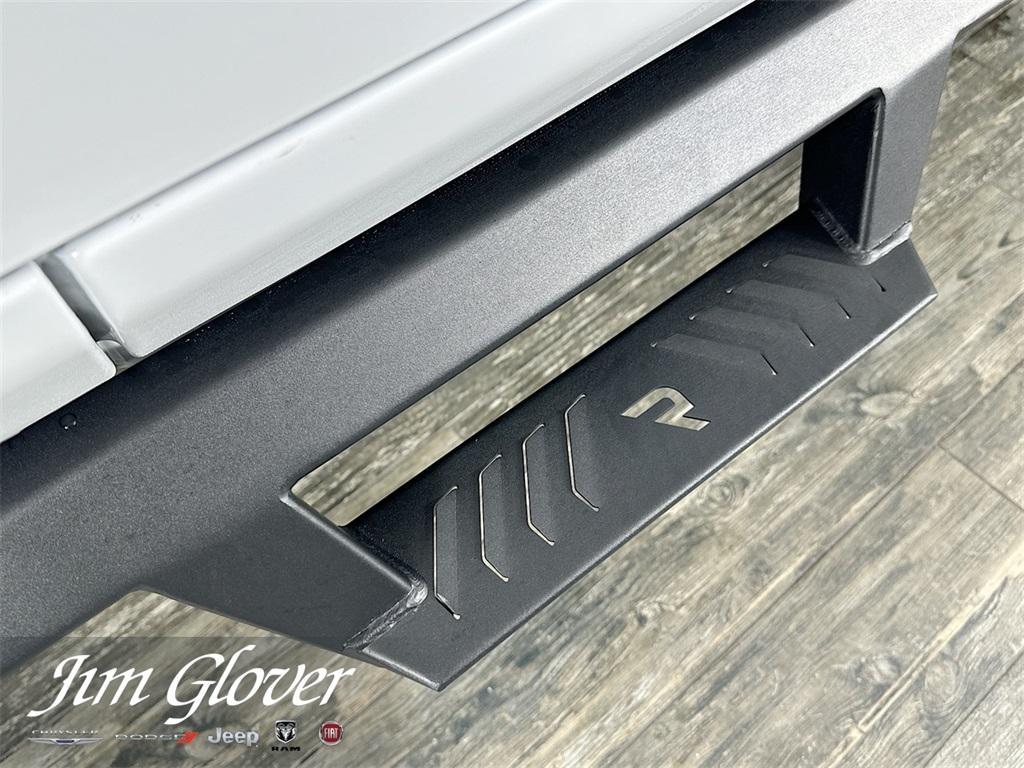 new 2025 Jeep Gladiator car, priced at $70,815