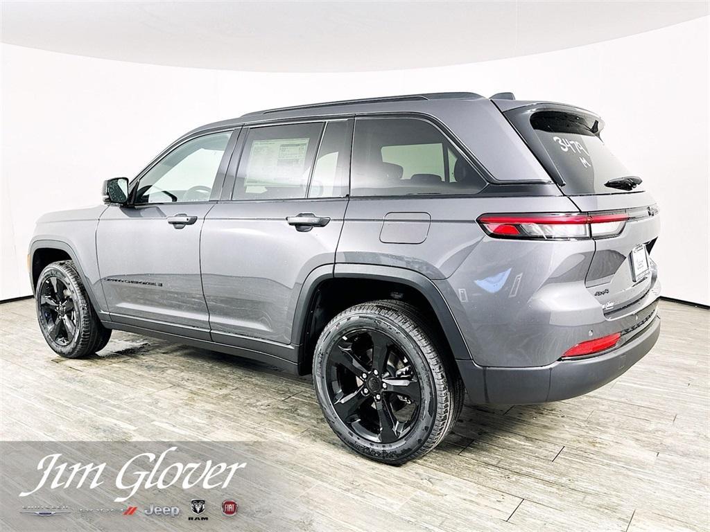 new 2025 Jeep Grand Cherokee car, priced at $43,886