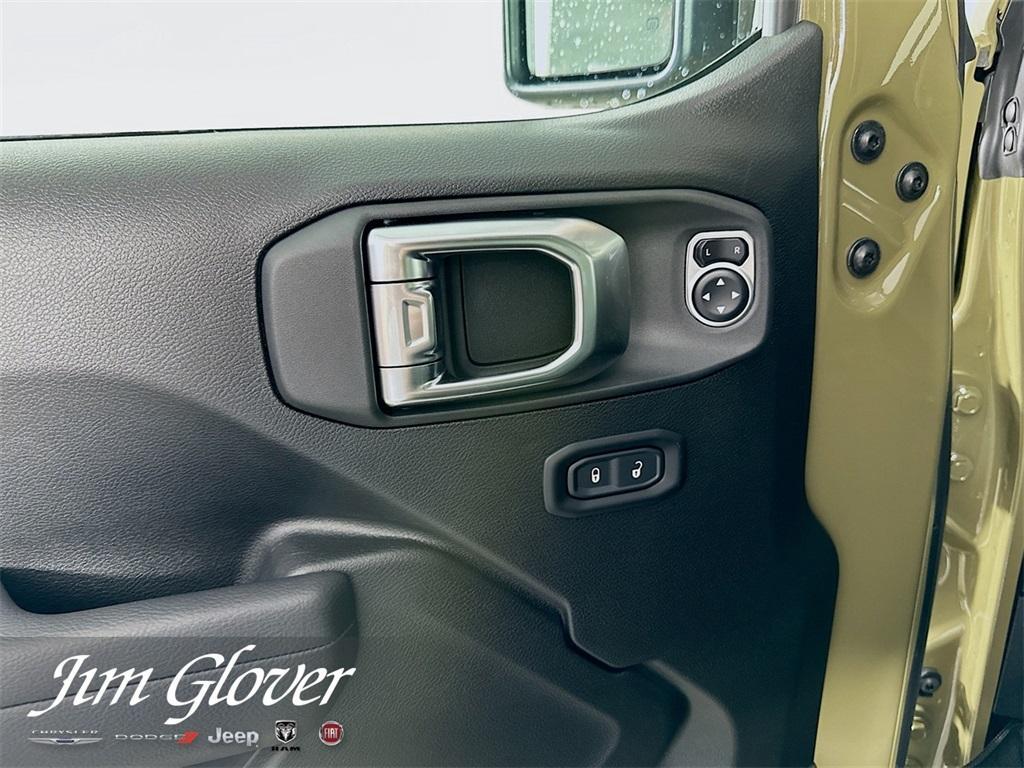 new 2025 Jeep Wrangler car, priced at $41,829
