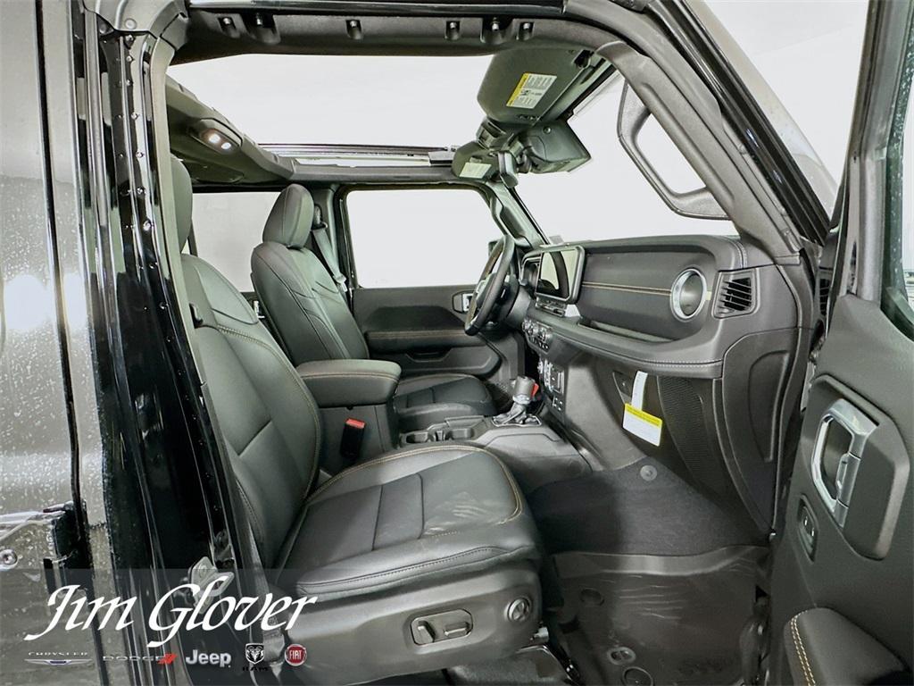 new 2025 Jeep Wrangler car, priced at $54,328