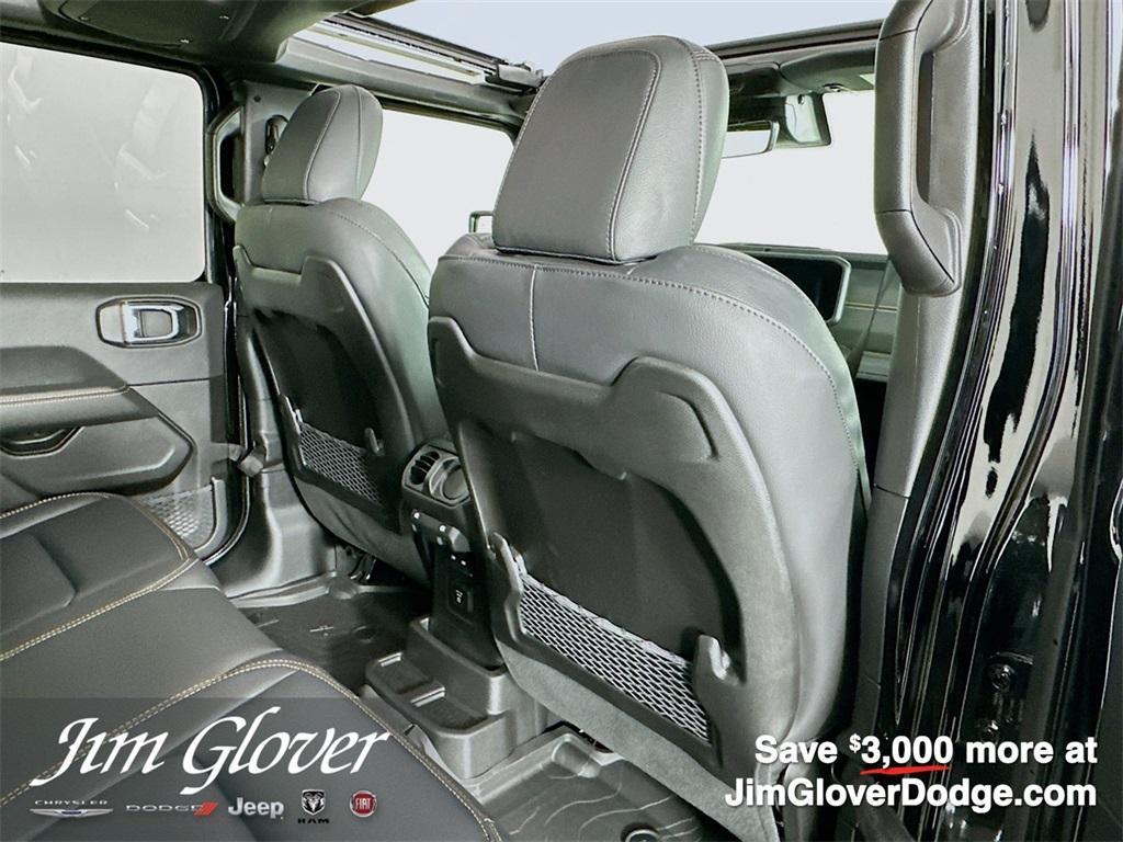 new 2025 Jeep Wrangler car, priced at $54,328