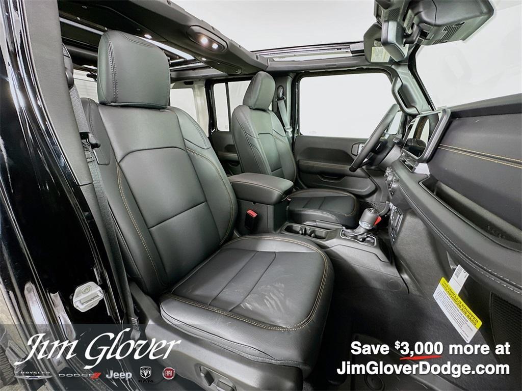 new 2025 Jeep Wrangler car, priced at $54,328