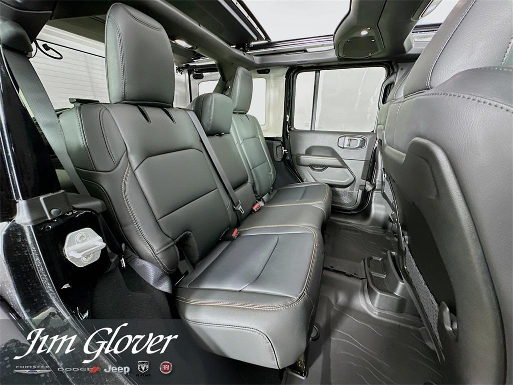 new 2025 Jeep Wrangler car, priced at $54,328