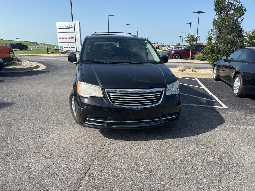used 2014 Chrysler Town & Country car, priced at $7,176