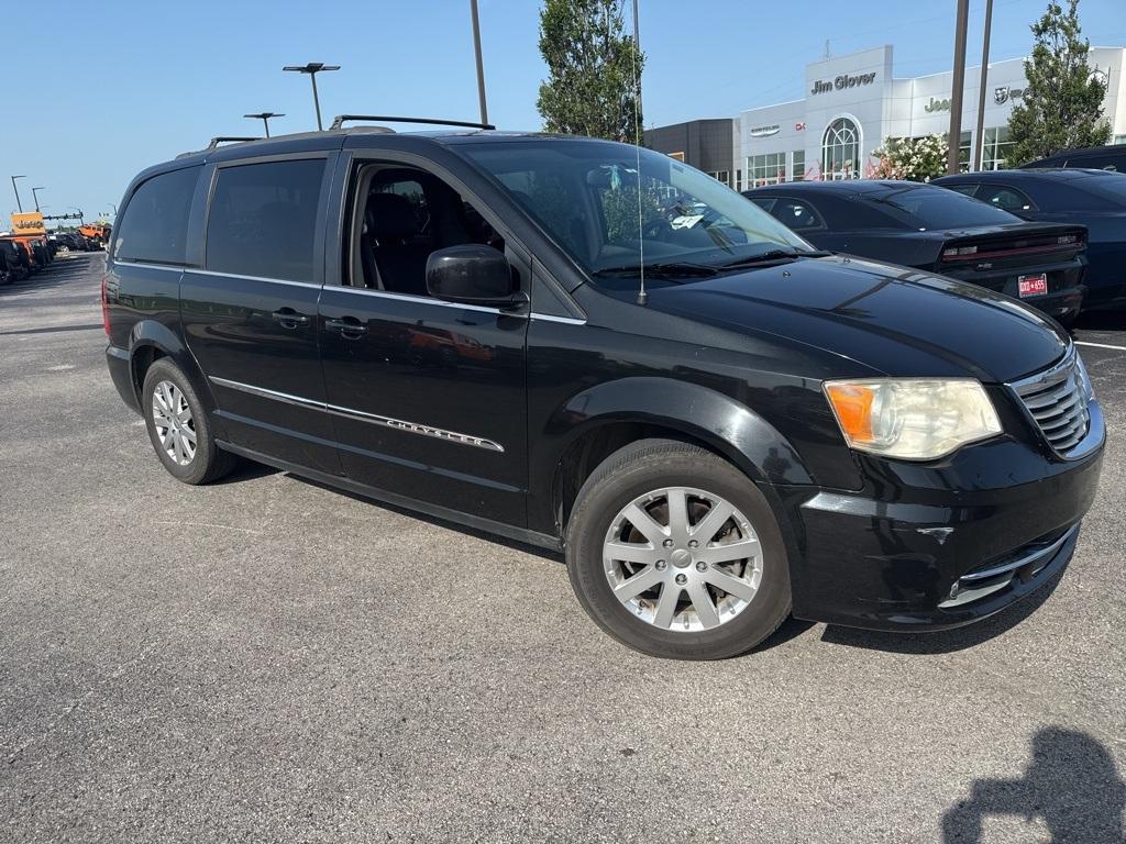 used 2014 Chrysler Town & Country car, priced at $7,176