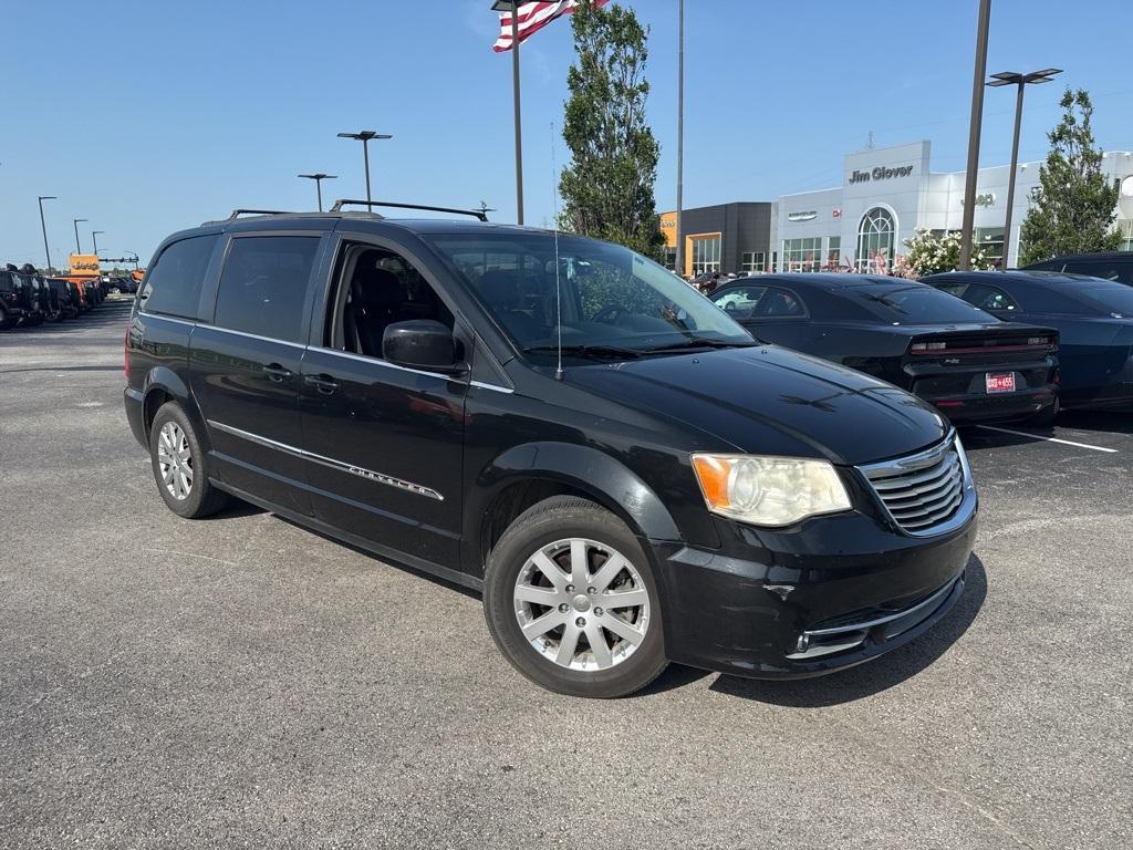 used 2014 Chrysler Town & Country car, priced at $7,176