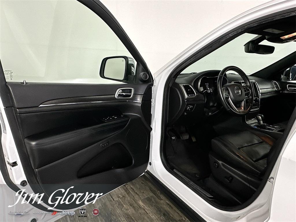 used 2018 Jeep Grand Cherokee car, priced at $15,307