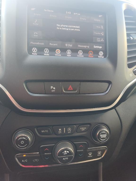 used 2020 Jeep Cherokee car, priced at $18,889