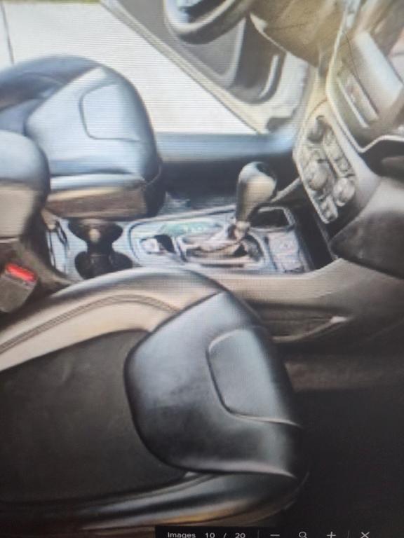 used 2020 Jeep Cherokee car, priced at $18,889