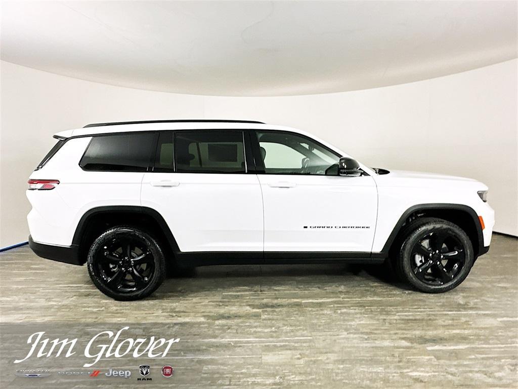 new 2025 Jeep Grand Cherokee L car, priced at $49,976