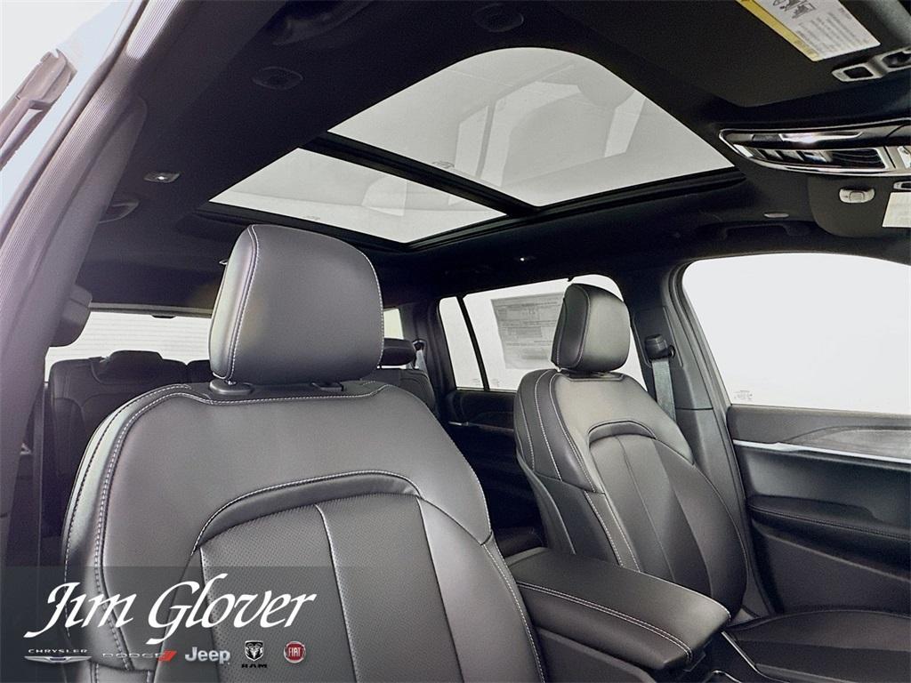new 2025 Jeep Grand Cherokee L car, priced at $49,976