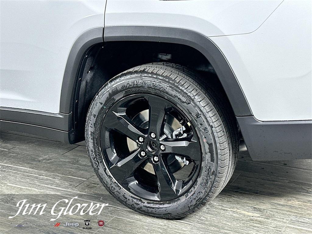 new 2025 Jeep Grand Cherokee L car, priced at $49,976