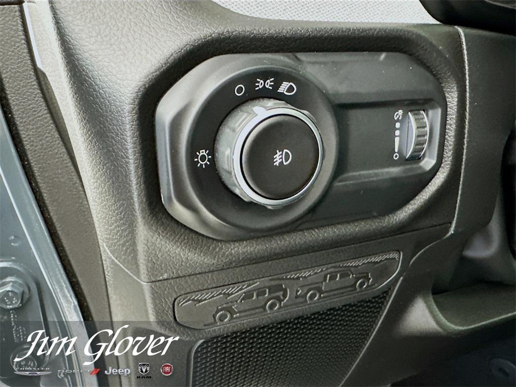 new 2025 Jeep Wrangler car, priced at $34,298