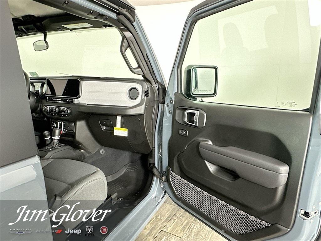 new 2025 Jeep Wrangler car, priced at $34,298