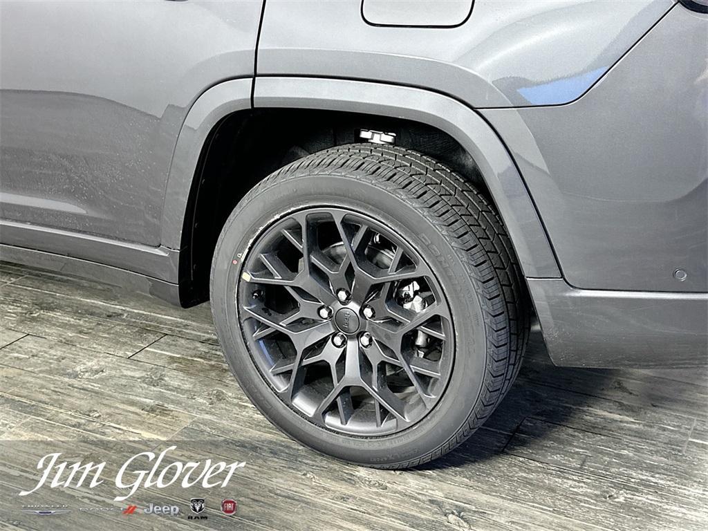 new 2025 Jeep Grand Cherokee L car, priced at $65,335