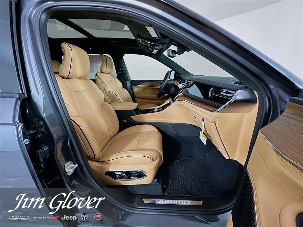 new 2025 Jeep Grand Cherokee L car, priced at $65,335