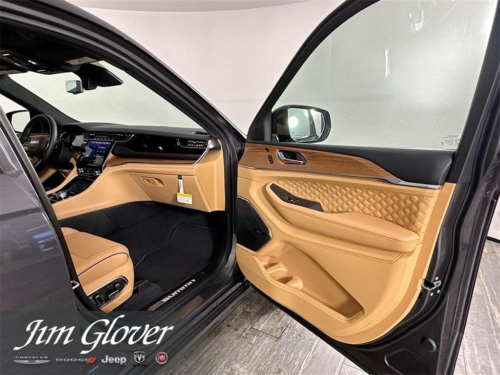 new 2025 Jeep Grand Cherokee L car, priced at $65,335