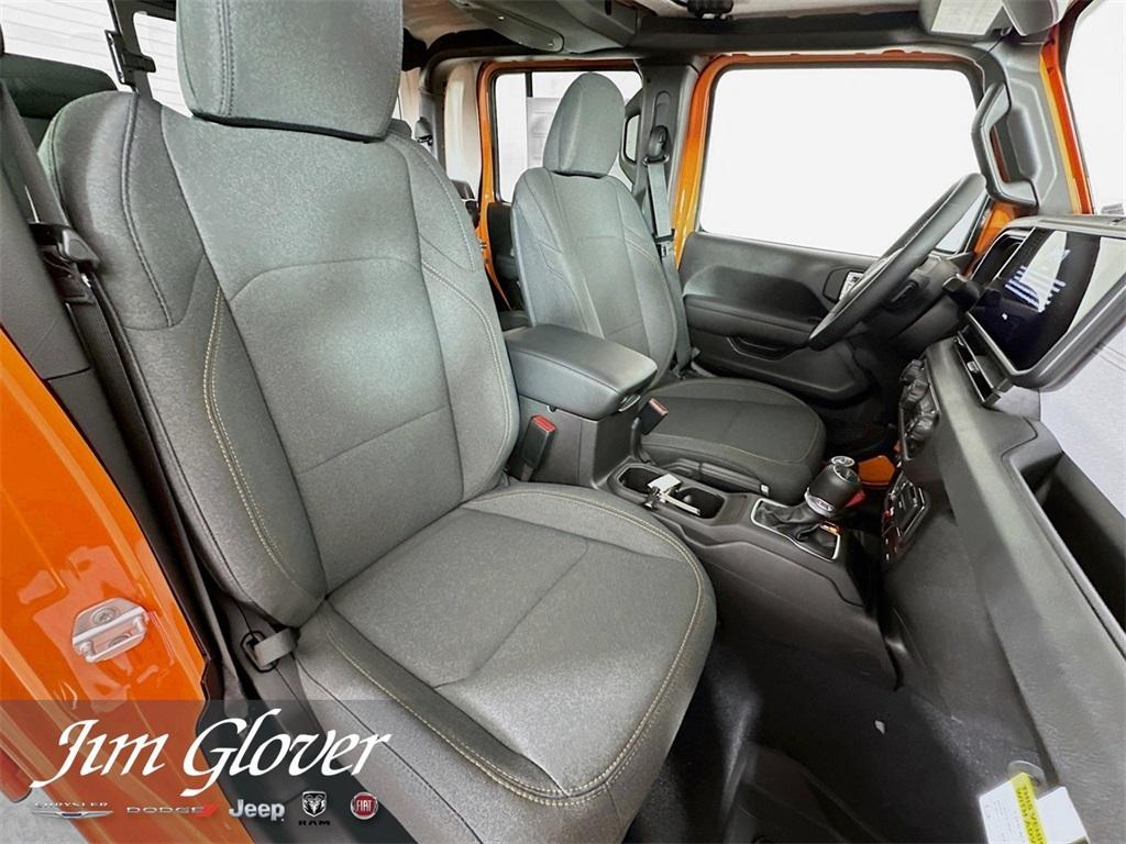 new 2025 Jeep Gladiator car, priced at $58,339