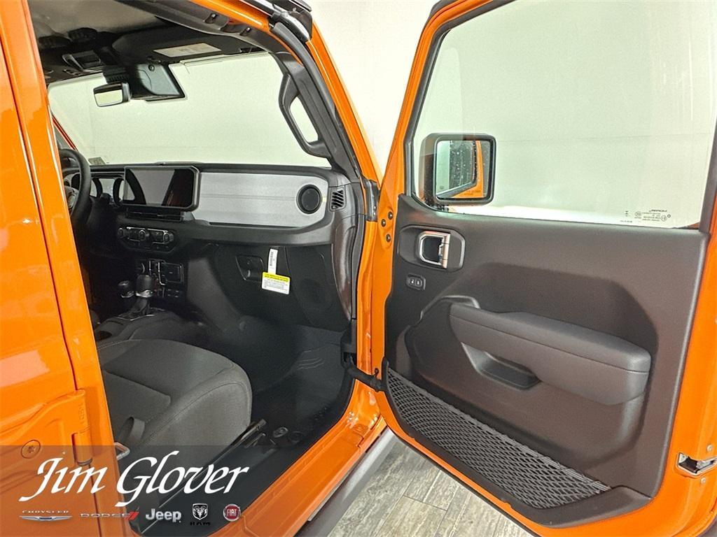 new 2025 Jeep Gladiator car, priced at $46,815