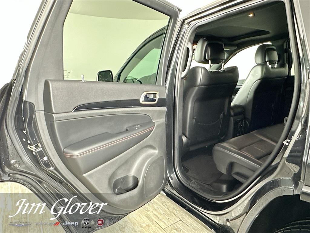 used 2016 Jeep Grand Cherokee car, priced at $14,969