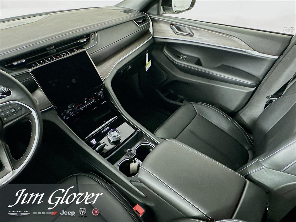 new 2025 Jeep Grand Cherokee L car, priced at $45,635