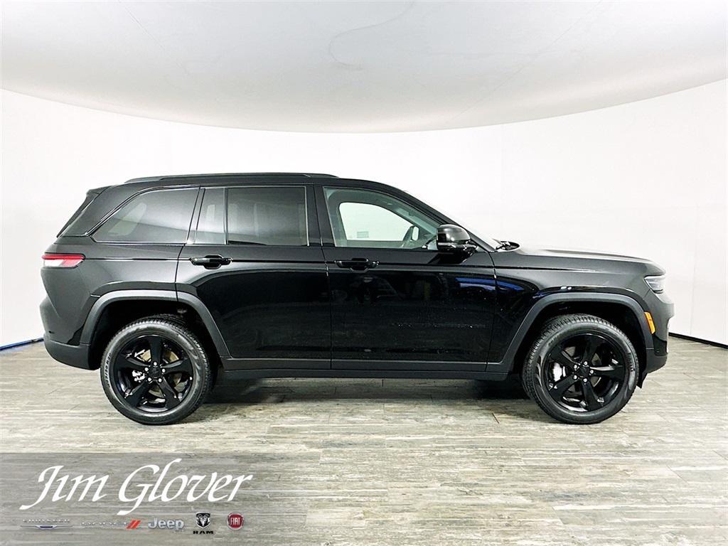 new 2025 Jeep Grand Cherokee car, priced at $44,709