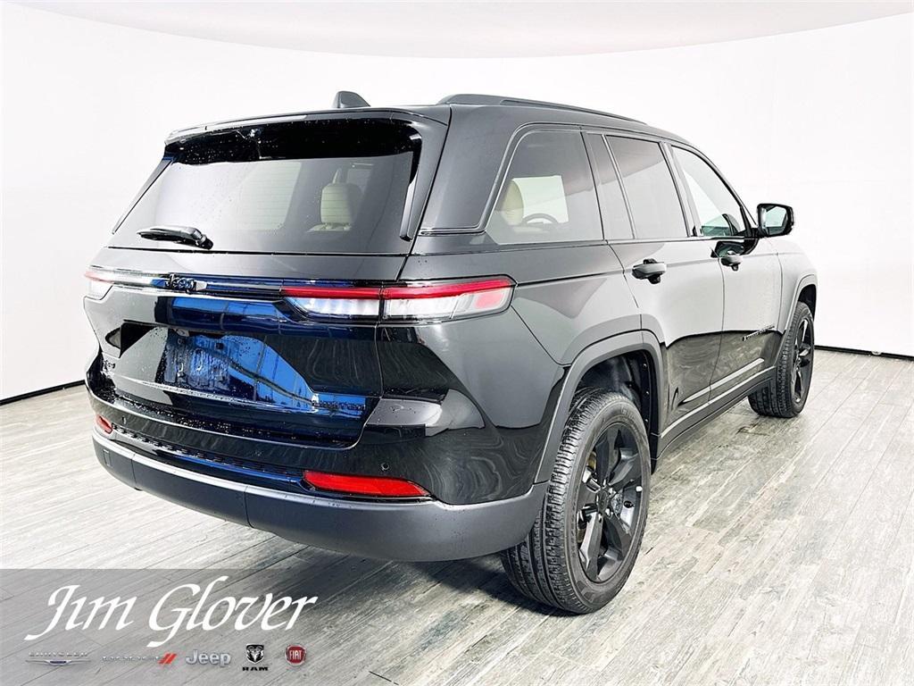 new 2025 Jeep Grand Cherokee car, priced at $44,709