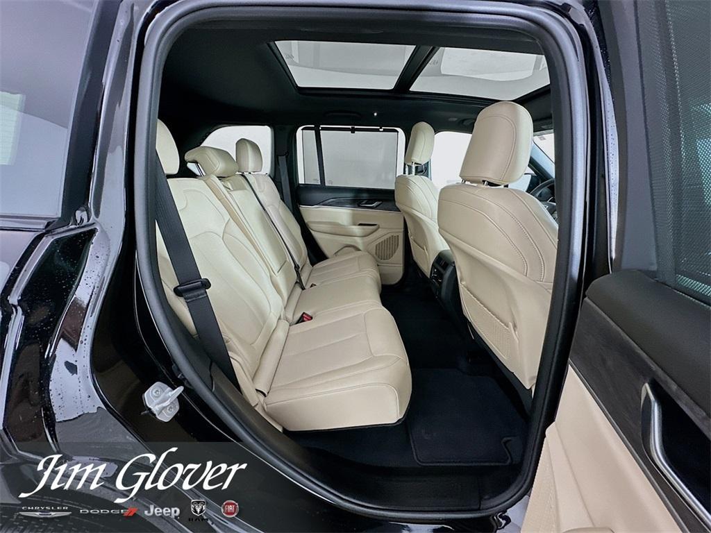 new 2025 Jeep Grand Cherokee car, priced at $44,709