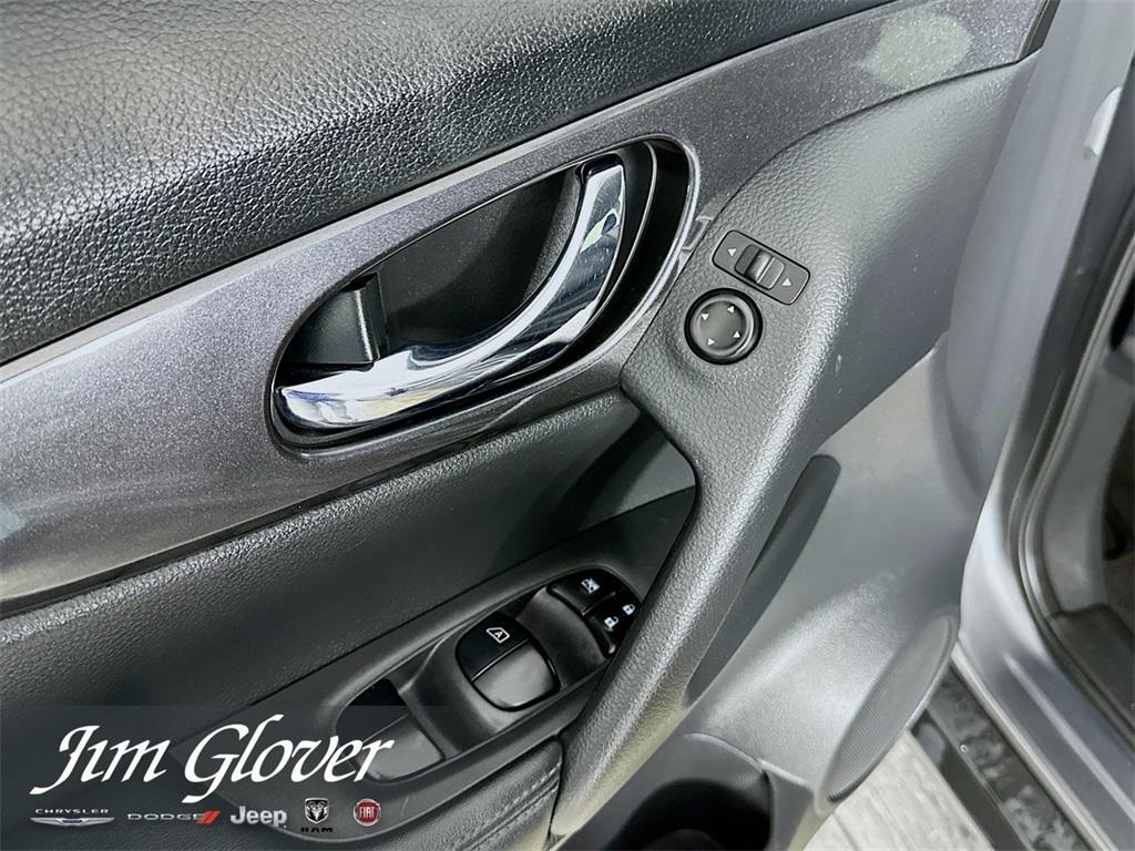 used 2018 Nissan Rogue car, priced at $14,229