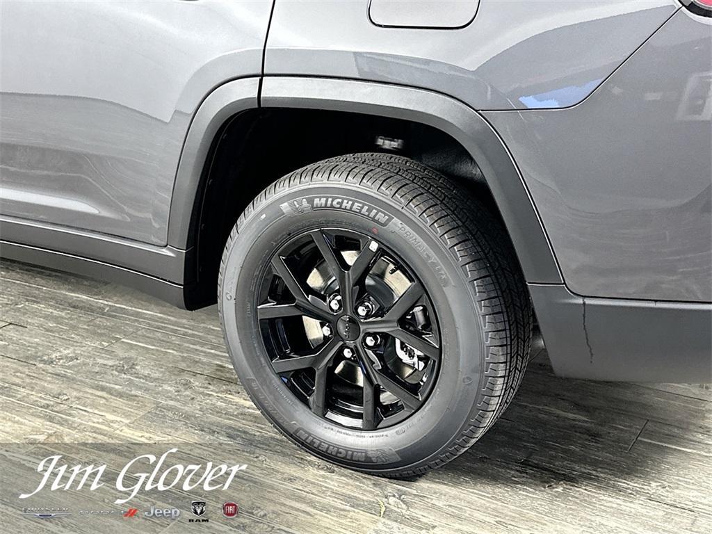 new 2025 Jeep Grand Cherokee L car, priced at $43,301