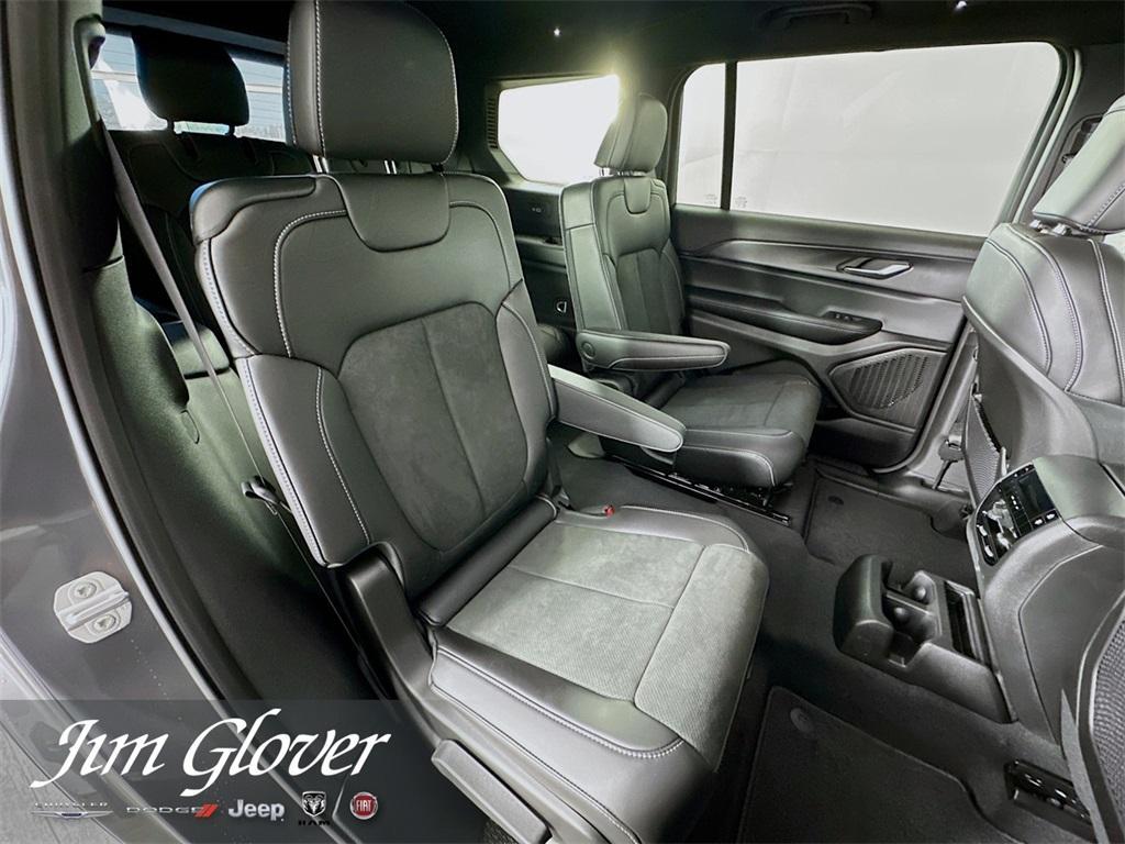new 2025 Jeep Grand Cherokee L car, priced at $43,301