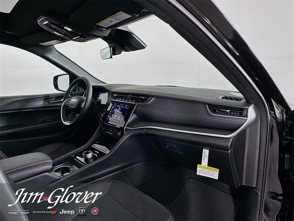new 2025 Jeep Grand Cherokee L car, priced at $43,575