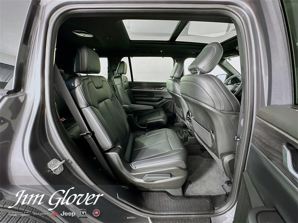 new 2025 Jeep Grand Cherokee L car, priced at $46,876