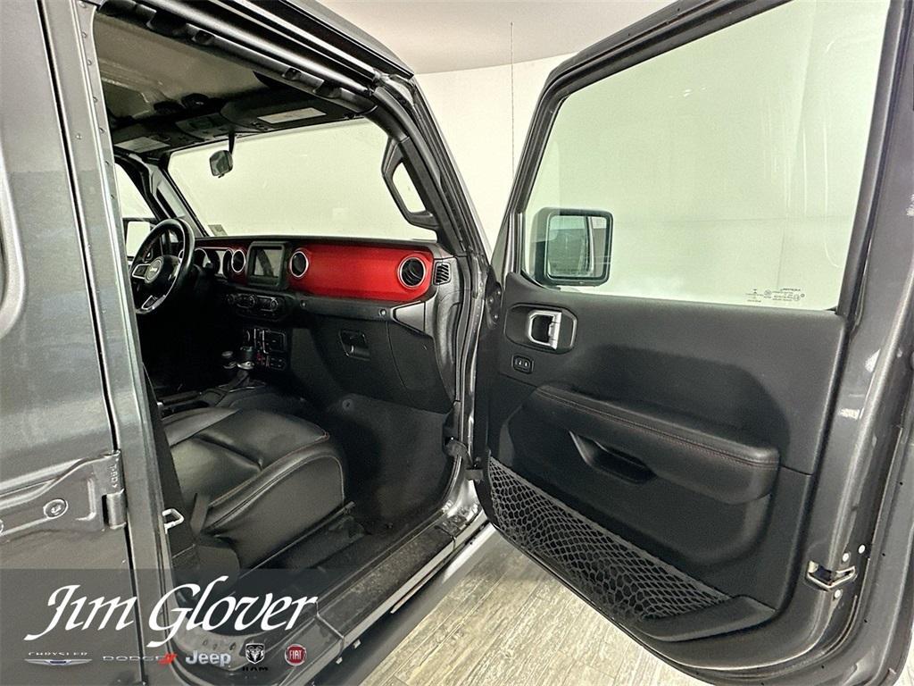 used 2021 Jeep Gladiator car, priced at $35,527