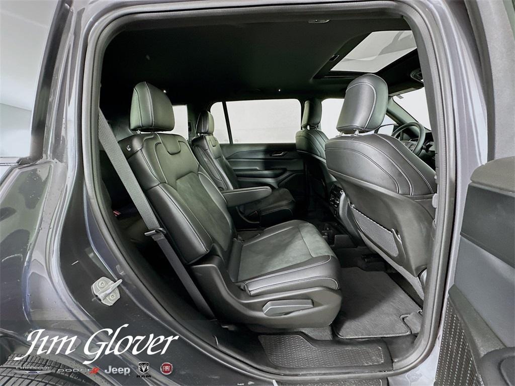 new 2025 Jeep Grand Cherokee L car, priced at $41,947