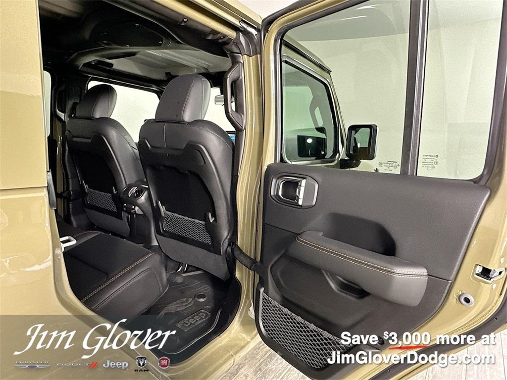 new 2025 Jeep Gladiator car, priced at $50,224