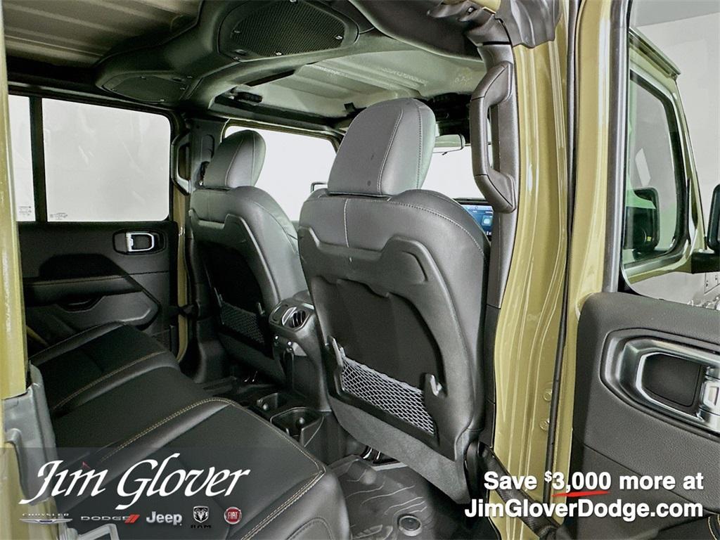 new 2025 Jeep Gladiator car, priced at $50,224