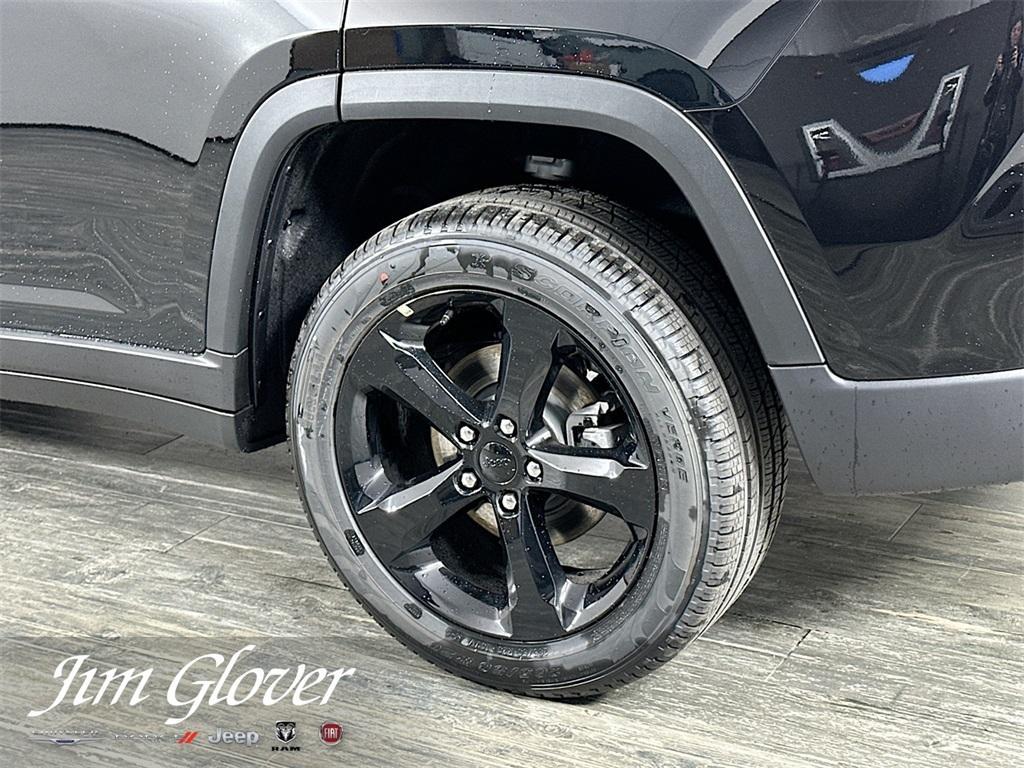 new 2025 Jeep Grand Cherokee car, priced at $49,034
